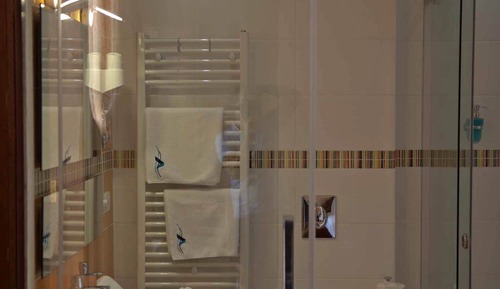 Habitación Deluxe doble, balcón, vistas parciales al mar