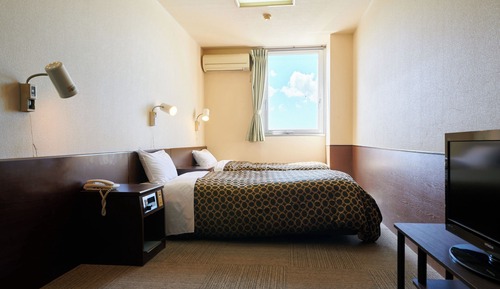 Habitación con 2 camas individuales, solo para hombres, fumadores (Compact)