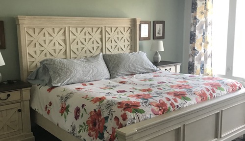 38 West Lake House (Cottage)