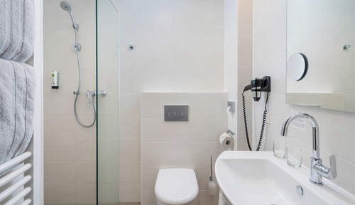 Habitación doble, balcón, vistas al río (air-conditioned)