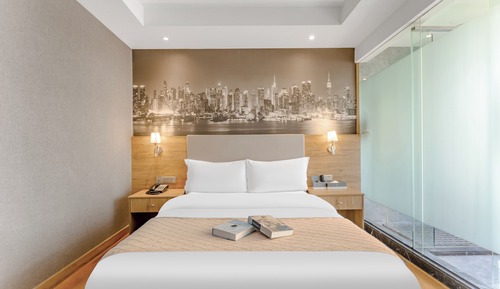 Business Double Room, City View