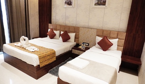 Deluxe Double Room, Balcony, Garden View