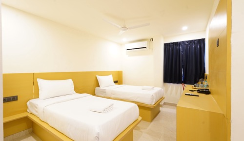 Deluxe Double or Twin Room