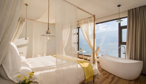 Deluxe Double Room, Lake View