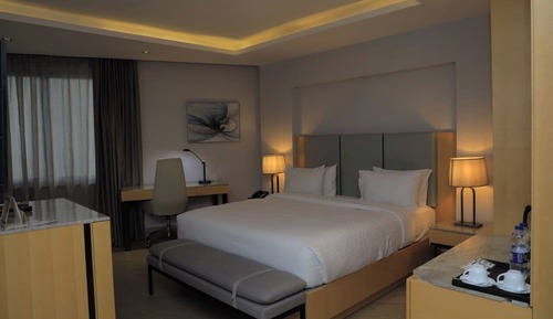 Junior Studio Suite, City View