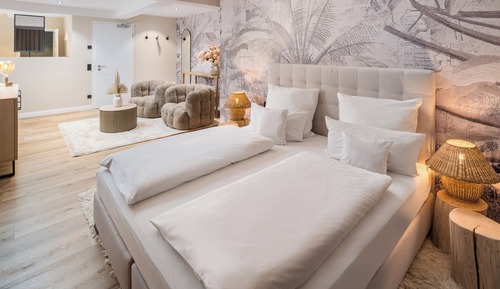 Junior Suite, Garden View