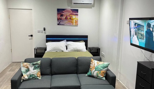 Apartamento básico, balcón, vistas al jardín