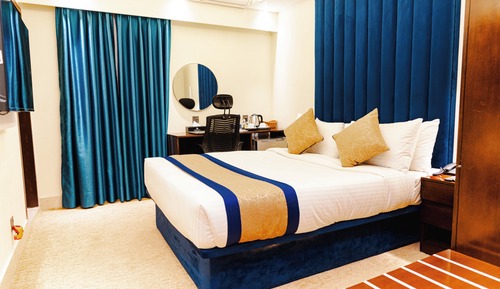 Superior Double Room, City View