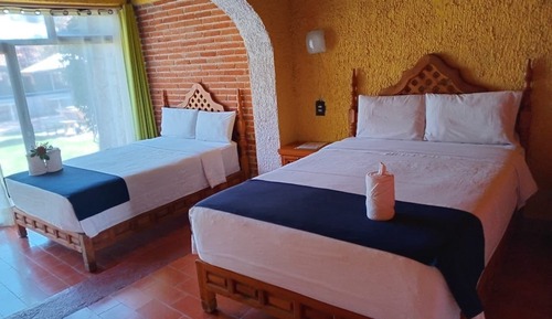 Habitación Confort doble, vistas al jardín