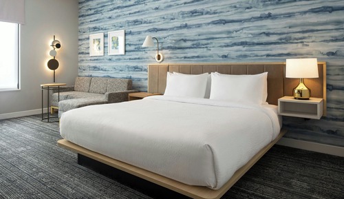 Estudio, 1 cama de matrimonio grande con sofá cama