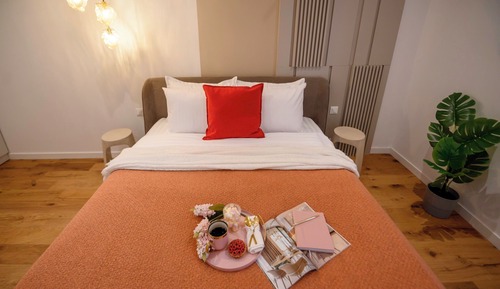 Superior Apartment, 1 Queen Bed with Sofa bed, Courtyard View