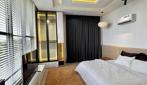 Apartamento económico, balcón, vistas a la ciudad