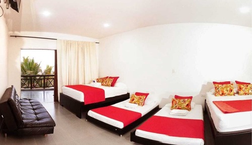 Habitación familiar, balcón