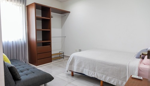 Apartamento familiar, vistas a la piscina