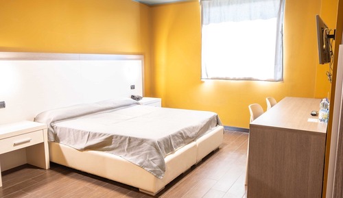 Habitación superior con 1 cama doble o 2 individuales