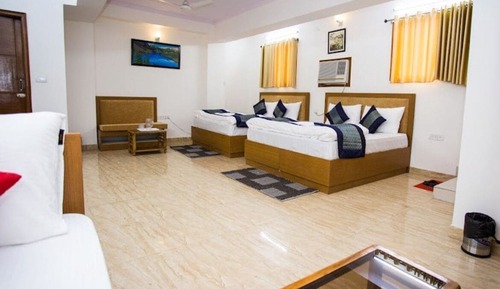 Habitación familiar con 1 cama doble o 2 individuales