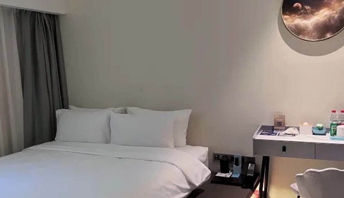 Habitación económica doble, vistas a la ciudad