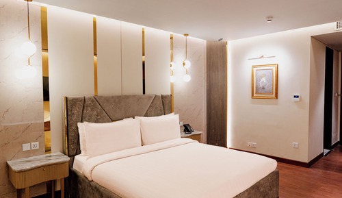 Deluxe Single Room