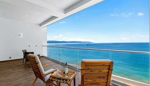 Apartamento Confort, 2 habitaciones, balcón, vistas a la playa