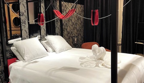Habitación romántica, vistas a la ciudad