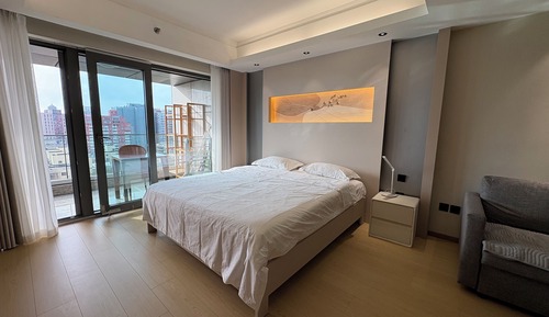 Suite estudio superior, balcón, vistas a la ciudad