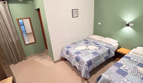 Habitación Deluxe con 2 camas individuales, 2 camas de matrimonio