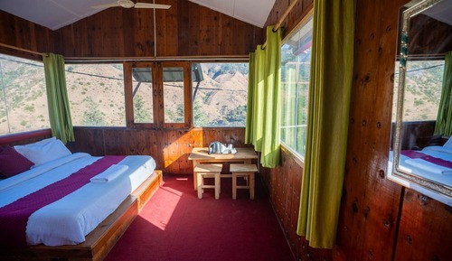 Habitación básica doble, balcón, vistas a la montaña