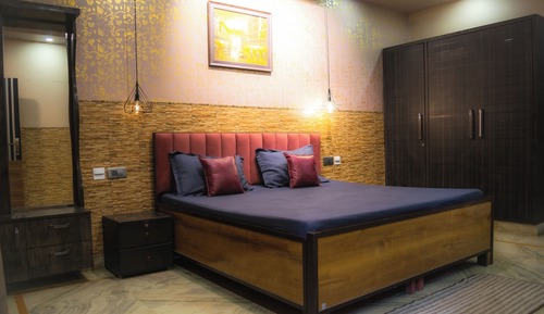 Apartamento básico, balcón, vistas a la ciudad