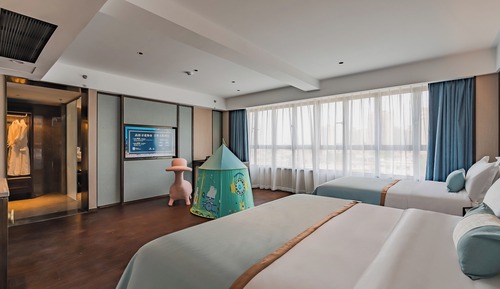 Superior Triple Room, City View