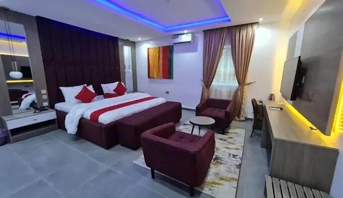 Apartamento junior, balcón, vistas a la ciudad