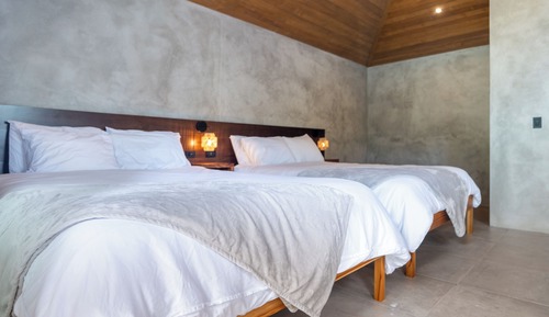 Habitación superior, vistas al jardín