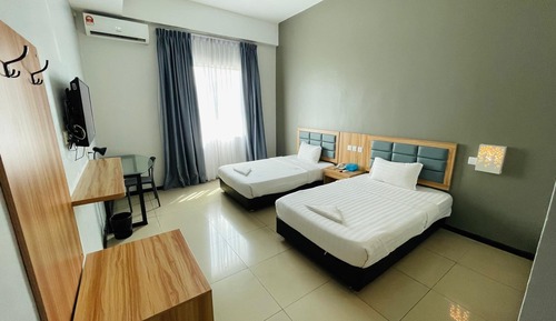 Deluxe Twin Room
