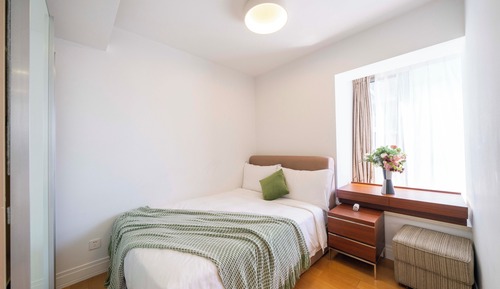 Apartamento, 2 habitaciones, cocina, vistas a la ciudad