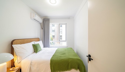 Apartamento superior, 3 habitaciones, balcón, vistas a la ciudad