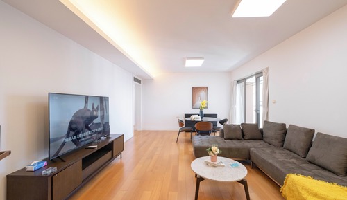 Apartamento superior, 3 habitaciones, balcón, vistas a la ciudad