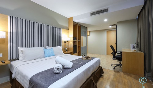 Premier Dualistic Family Room