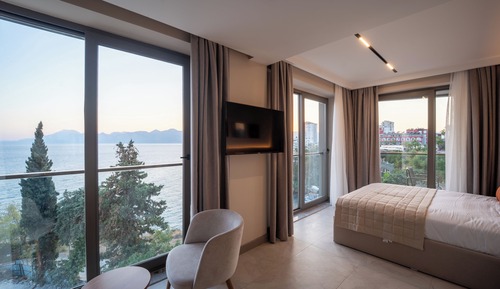Deluxe Sea View
