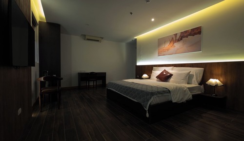 Suite estudio Deluxe, 1 cama de matrimonio, vistas a la ciudad