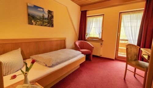 Habitación individual económica, balcón