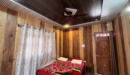 Habitación Deluxe con 1 cama doble o 2 individuales, vistas a la montaña