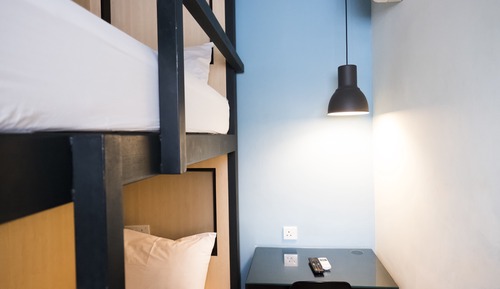 Habitación estándar con 2 camas individuales (Bunk Bed with Windows)