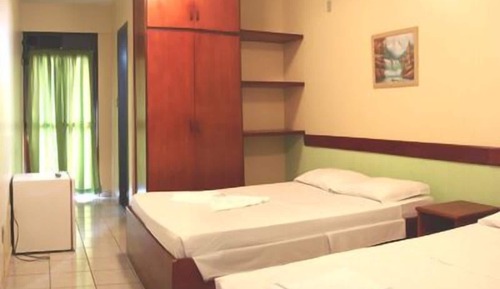 Habitación con 2 camas individuales