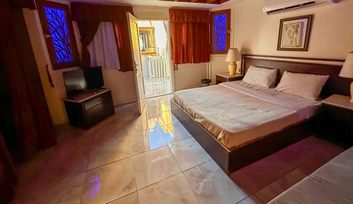 Estudio, 1 cama doble, vistas a la piscina