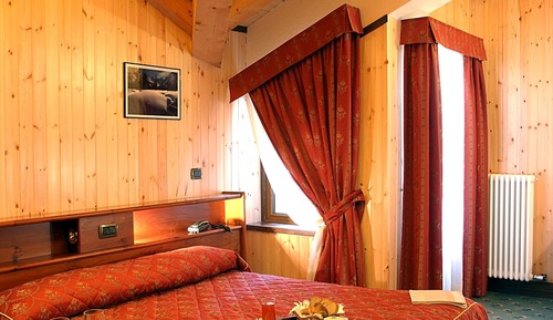 Habitación doble, vistas a la montaña