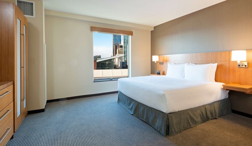Habitación, 1 cama de matrimonio grande con sofá cama, accesible para personas con discapacidad