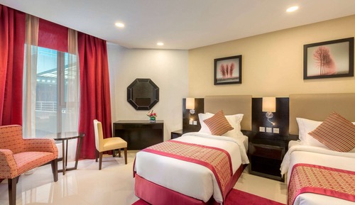 Apartamento, 3 habitaciones, fumadores (2 King Beds and 1 Twin Bed)