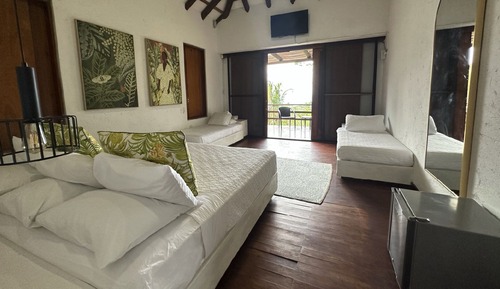 Habitación cuádruple estándar