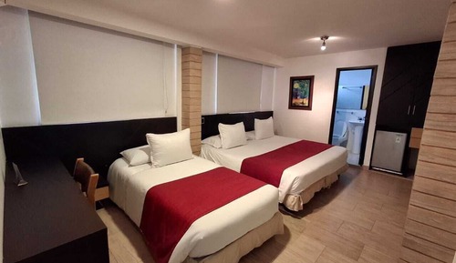 Habitación triple superior (Air Aconditioning)