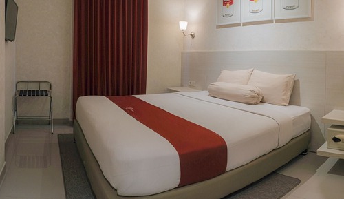 Habitación básica, 1 cama de matrimonio grande