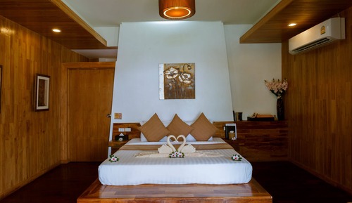 Bungalow, 1 cama de matrimonio grande, frente a la playa